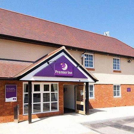 Premier Inn London Ruislip Exterior foto