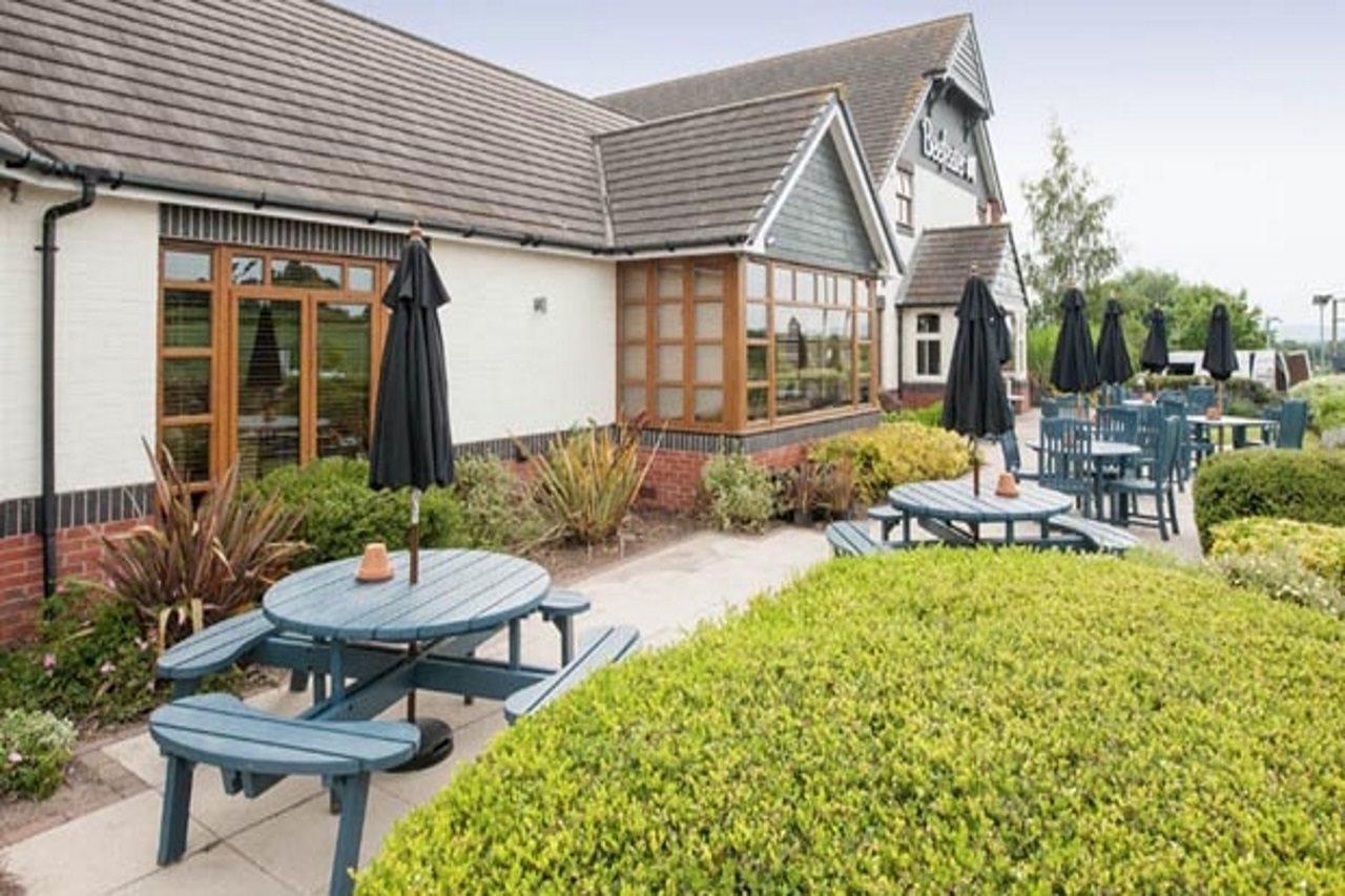 Premier Inn London Ruislip Exterior foto